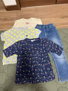 ブランド子供服4点まとめ売り　90cm 男の子　ズボン　ポロシャツ　ロンT