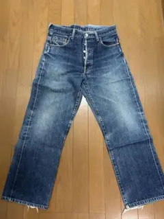 ダメージデニム