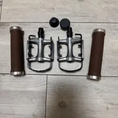 ダホン dahon BoardwalkD7純正 グリップ ペダルのサムネイル