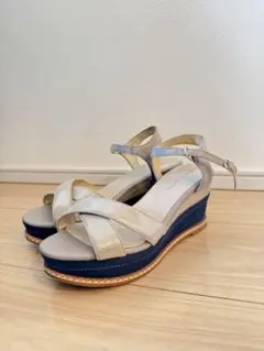 クロスストラップ ウェッジヒールサンダル