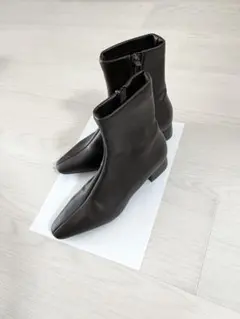 LE TALON 3cmフレンチスクエアフィットショートブーツ