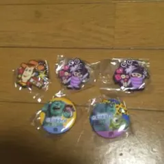 ディズニー キーホルダー 缶バッジ