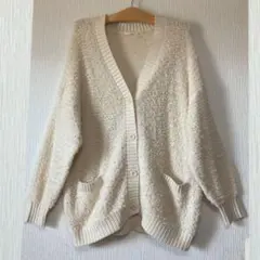 【美品】earth music&ecology ボアニットカーディガン　ホワイト