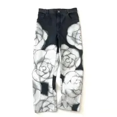 【美品】CHANEL/シャネル　デニムパンツ　カメリアプリント　ココボタンのサムネイル