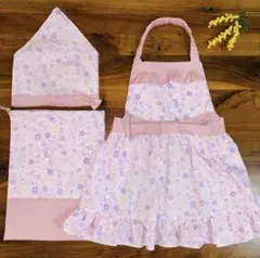 ベビーエプロン　キッズエプロン　3点セット　ピンク　リボン　花柄