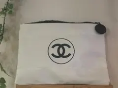 【新品】CHANEL ノベルティ　ポーチ　ホワイト
