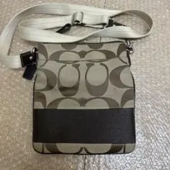 Coach ロゴ柄 サコッシュ ベージュ/ブラウン