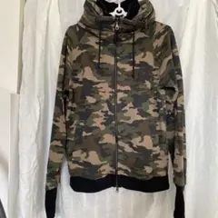 迷彩柄ジップアップパーカー