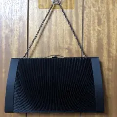 Item thumbnail for item fa029571-e871-46e1-813a-f990b8835a51