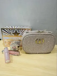 Christian Dior 2025クリスマスコフレメイクポーチセット未使用品