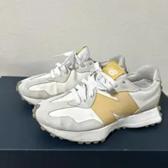 New Balance 327 ホワイト イエロー スニーカー　23㎝のサムネイル