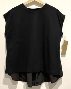 黒 ノースリーブ フリル付き トップス M-Lサイズ