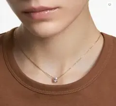Swarovski ゴールドチェーン 一粒 クリスタルペンダント ネックレス　室