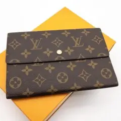 【極美品】ルイヴィトン　ポシェットパスポール　モノグラム　長財布　茶色　三つ折り