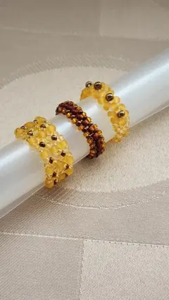 ハンドメイドイ　琥珀色チェコビーズリング 3本セット約13号前後