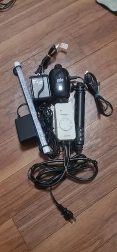 【動作確認済】水槽用品5点 エアポンプ×2 ヒーター LEDのサムネイル