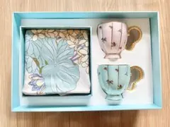 故宮博物院（故宮文化）公式のコラボ商品**「歳朝佳兆 子母壺套装」 故宮博物院（故宮文化）公式のコラボ商品**「歳朝佳兆 子母壺套装