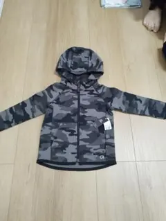 baby GAP 迷彩柄パーカー