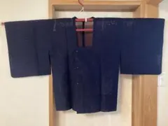 紗のコート　濃い紺地に　エンジの模様