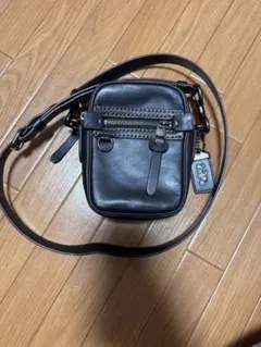 美品メンズコーチ エリアス クロスボディ ショルダーバッグ ブラック