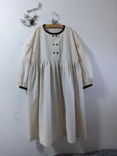 ハンドメイド　襟なしギャザー ワンピース（つけ襟付）140cm