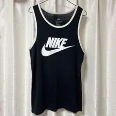 NIKE ⭐️ タンクトップ　ノースリーブ　Tシャツ　トップス　ブラック　ホワイトのサムネイル