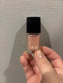 Dior ディオール ヴェルニ 579 フィズィー 限定色 ネイル
