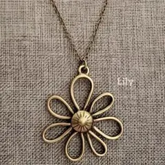 ✨ アンティーク フラワー ペンダント ネックレス レトロ ヴィンテージ 花