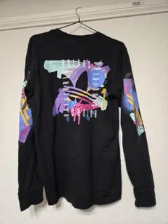 adidas アディダス グラフィック 長袖 Tシャツ ブラック カットソー