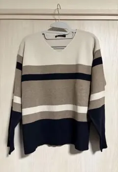 マルチファンクション Vネックセーター ベージュ・ネイビー