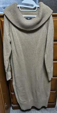 美品 UNIQLO オフタートル ニットワンピース ベージュXXLサイズ