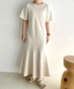 新品 ローリーズファーム バックオープンフレアワンピース