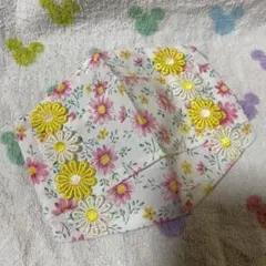 ハンドメイド　不織布マスクが見えるおしゃれカバー　マスクカバー