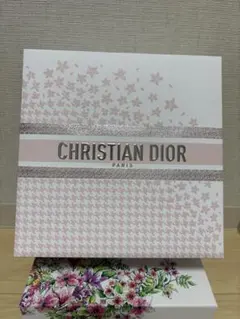 CHRISTIAN DIOR ディオール ギフト ボックス 箱 千鳥格子 ピンク