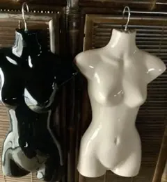 クリーム色ブラックボディマネキン各1 アソート2体セット