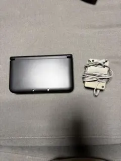 【値下げ検討可能】ニンテンドー3DS LL 本体 + ACアダプター