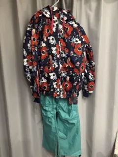 【レア】スノーボードウェア　上下セット　ネイビー花柄　スカラー