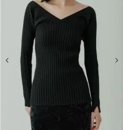 yo BIOTOP lib Vneck tops ブラック