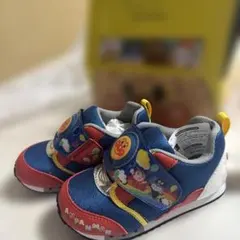 【未使用、タグ付】アンパンマン　シューズ　16cm ムーンスター　子供靴　ブルー