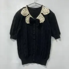 インゲボルグ/フラワーモチーフレースカラー/リボン付き/半袖ニットブラウスのサムネイル