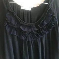 お値下げ 5L胸元フリル付き黒半袖チュニック
