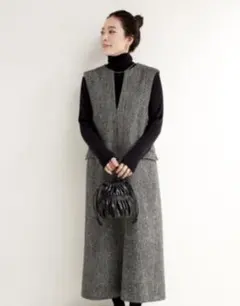 美品！ベーセーストック　Vネックジャンパースカート