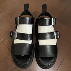 Dr. Martens Gryphon サンダル ブラック EU 38のサムネイル