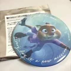 ズートピア ニック & フィニック スタンド付き缶バッジ - メルカリ