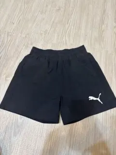 PUMA 黒 半ズボン 140サイズ