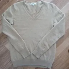 UNIQLO カシミヤ 100% Vネック ニット セーター 薄茶色 Mサイズ