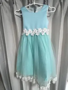 可愛い　水色 フラワー装飾 ドレス 130cm