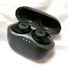 JBL TUNE120TWS ワイヤレスイヤホン 本体 動作確認済みのサムネイル