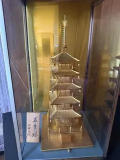 法隆寺 五重塔 金属製 置物 ミニチュア オブジェ インテリア 高さ約