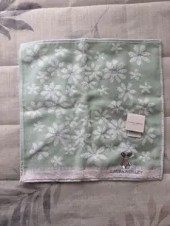 LAURA ASHLEY タオルハンカチ 花柄 ライトグリーン